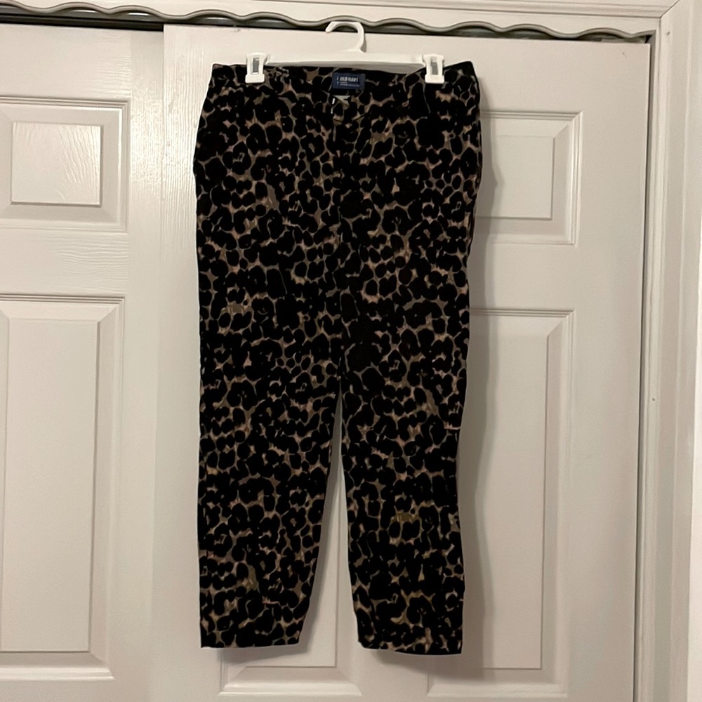 Old navy cheetah dress pants